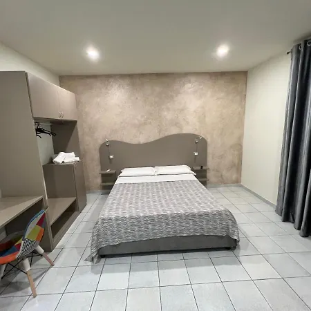 Akoya Bed & Breakfast 3*